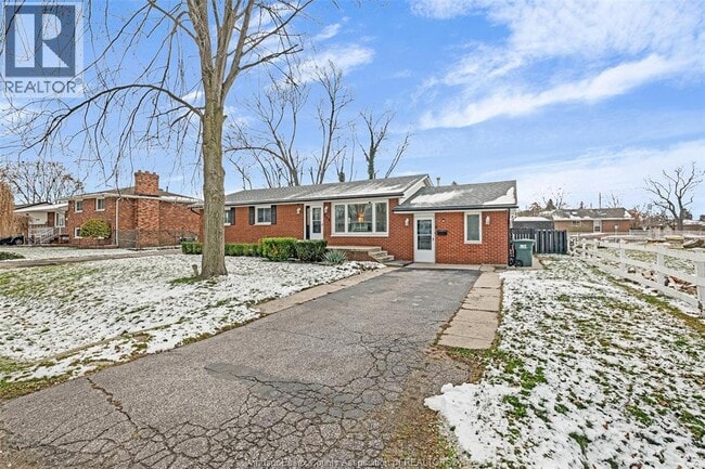 property at 310 Superior St