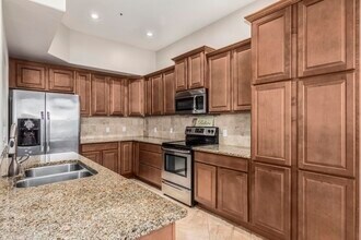 9268 E Aster Dr in Scottsdale, AZ - Building Photo - Building Photo