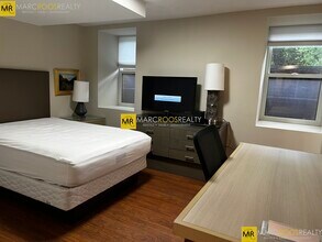 1776 Commonwealth Ave in Boston, MA - Building Photo - Building Photo