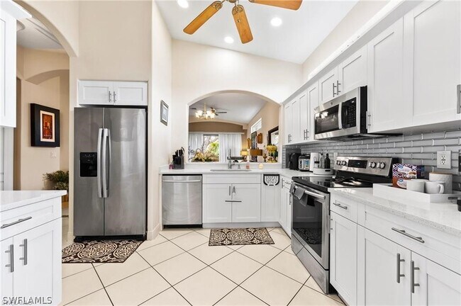 property at 8771 Ibis Cove Cir