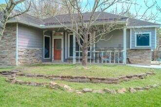 7934 Round Rock Dr in Houston, TX - Building Photo - Building Photo