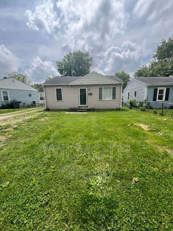 property at 5819 Greenfield Ave