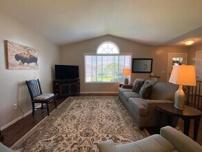 103 Lookout Ln NW in Rochester, MN - Building Photo - Building Photo