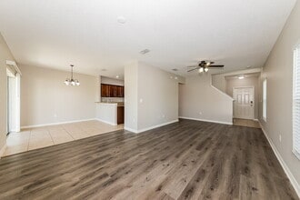 1021 Seminole Sky Dr in Ruskin, FL - Building Photo - Building Photo