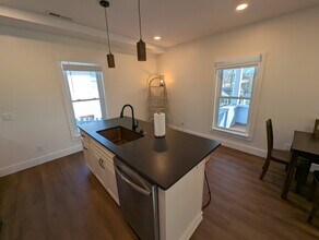 24 Woodrow Ave in Asheville, NC - Building Photo - Building Photo