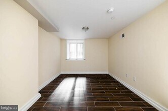 2006 Walnut St in Philadelphia, PA - Building Photo - Building Photo