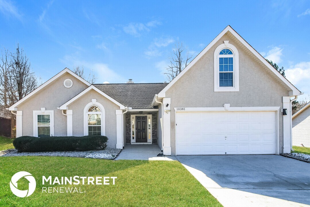 10381 Commons Crossing in Jonesboro, GA - Building Photo