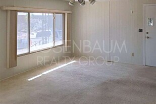 5600 West Box R Street in Tucson, AZ - Building Photo