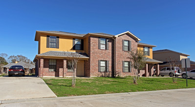 Townhomes of Sherwood Forest in Baton Rouge, LA - Foto de edificio - Building Photo