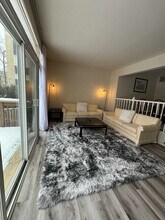 10946 Rampart Way in Silver Spring, MD - Foto de edificio - Building Photo