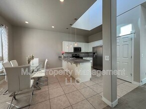 7947 S 5095 W in West Jordan, UT - Building Photo - Building Photo