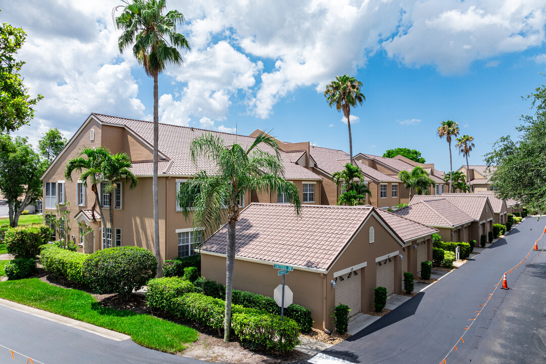 Parker Lake Condominiums in Ft. Myers, FL - Building Photo