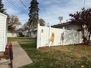 508 12th St in Silvis, IL - Foto de edificio - Building Photo