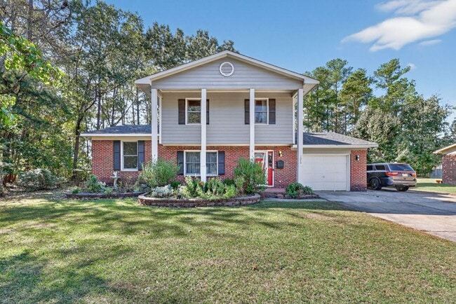 property at 1040 Rim Rd