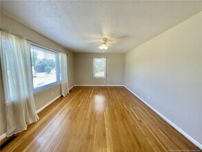 621 Welsh Pl in Fayetteville, NC - Foto de edificio - Building Photo