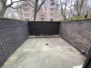 1443 N Dearborn St, Unit 0 in Chicago, IL - Building Photo - Building Photo