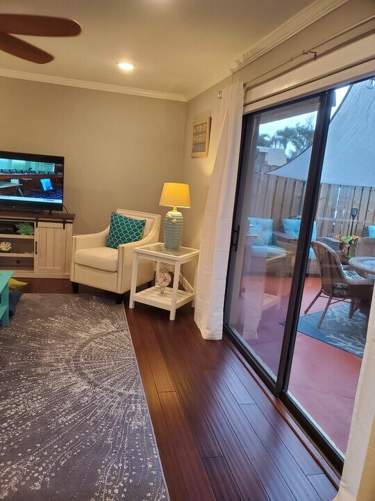 1170 6th Ave in Vero Beach, FL - Building Photo