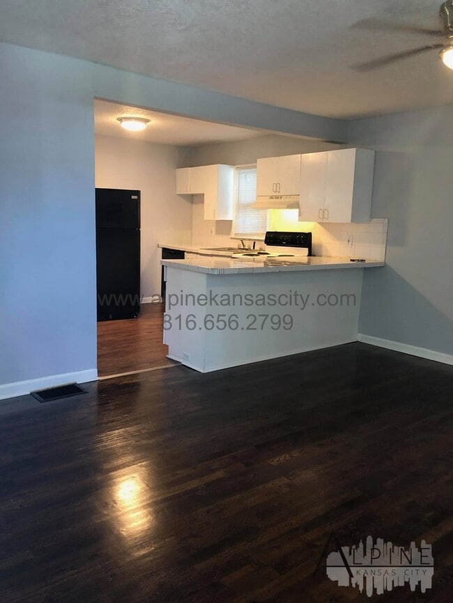 3933 Monroe Ave in Kansas City, MO - Building Photo - Building Photo