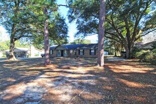 7608 Wilshire Rd in Pensacola, FL - Building Photo