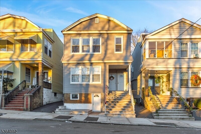 15 Fessenden Pl in Newark, NJ - Building Photo