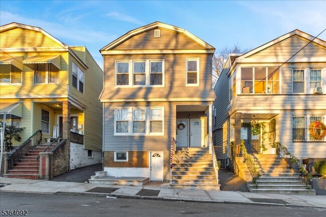property at 15 Fessenden Pl