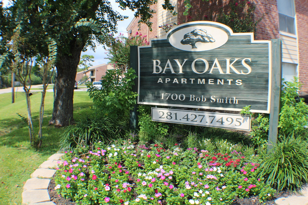 Bay Oaks Photo