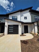 1118 Emilia Ave in Lowell, AR - Building Photo