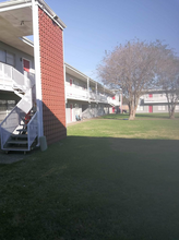 Tammie Jay Apartments in La Porte, TX - Building Photo - Building Photo