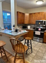 8 Bickford Ave, Unit 3 in Boston, MA - Building Photo - Building Photo