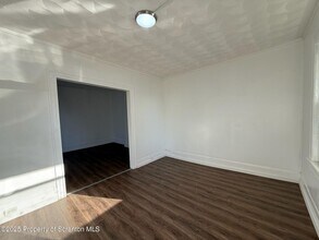 216 14th Ave in Scranton, PA - Building Photo - Building Photo