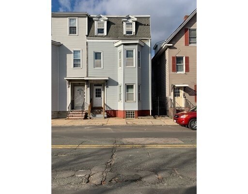 522 Saratoga St in Boston, MA - Building Photo - Building Photo