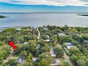 7420 Bay Dr in Tampa, FL - Building Photo - Building Photo