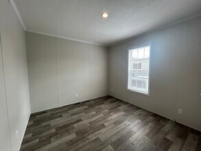 2364 Maple Dr in Fenton, MI - Building Photo - Building Photo