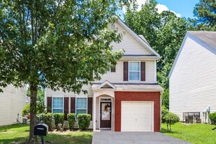 3963 Shenfield Dr in Union City, GA - Building Photo