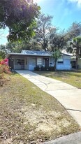 1018 60th Ave N in St. Petersburg, FL - Building Photo