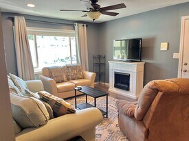 5455 N Main St, Unit 4F in Fall River, MA - Building Photo