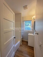 1005 Torbett St in Richland, WA - Building Photo - Building Photo