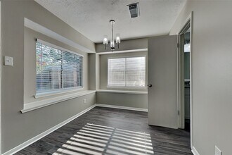 2211 Pincher Creek Dr in Spring, TX - Building Photo - Building Photo