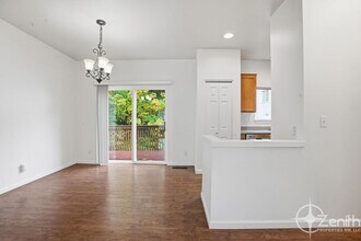 419 NE 7th Ave in Camas, WA - Building Photo - Building Photo