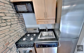 AMAZING 1 BR APARTMENT! WON’T LAST!! NO BR in New York, NY - Building Photo - Building Photo