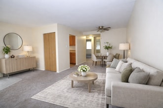 Newberry Estates in Williamsport, PA - Foto de edificio - Building Photo