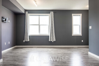 2803-2803 James Mowatt Trail SW in Edmonton, AB - Building Photo - Building Photo