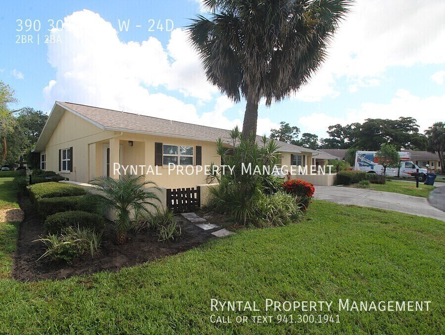 390-301 301 Blvd W in Bradenton, FL - Building Photo