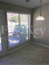 799 Avalon Forest Way in Lawrenceville, GA - Building Photo - Building Photo