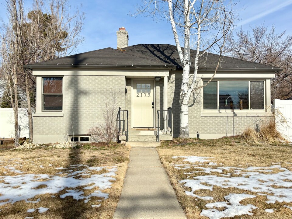 2179 E 2700 S in Salt Lake City, UT - Building Photo