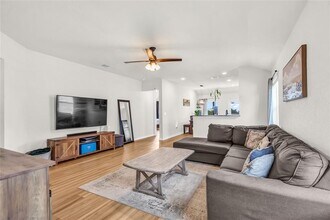 11903 Riprap Dr in Manor, TX - Building Photo - Building Photo