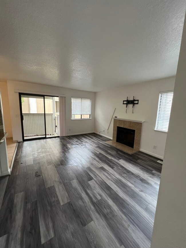 2609 Westberry Dr, Unit Westberry Village Condominium in Santa Rosa, CA - Building Photo - Building Photo