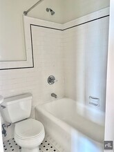 SECOND AVENUE, Unit 12G in New York, NY - Foto de edificio - Building Photo