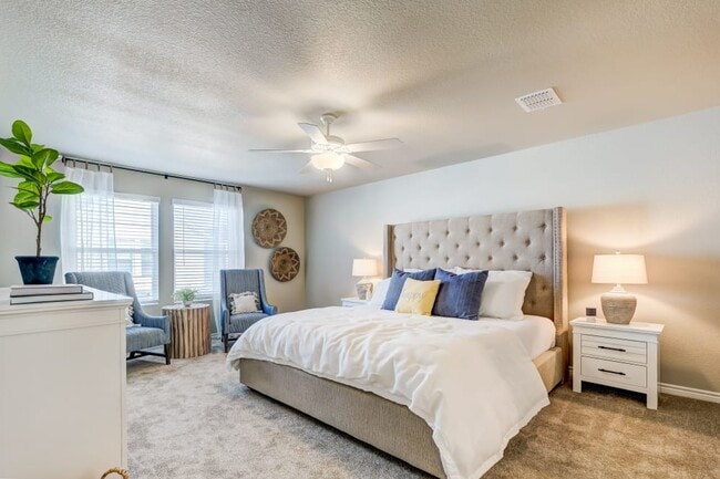 property at 1704 Laurel Ln