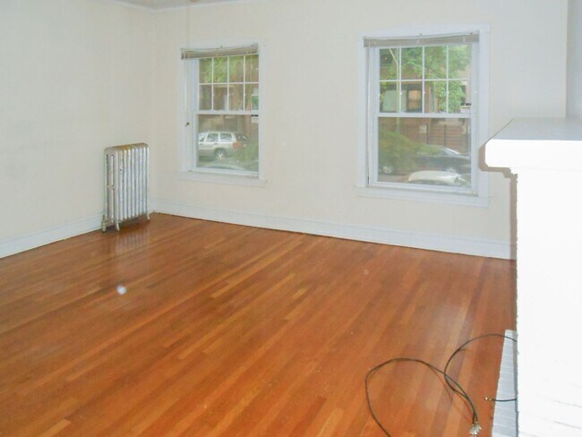 5133 N Wolcott Ave, Unit 1A in Chicago, IL - Building Photo - Building Photo